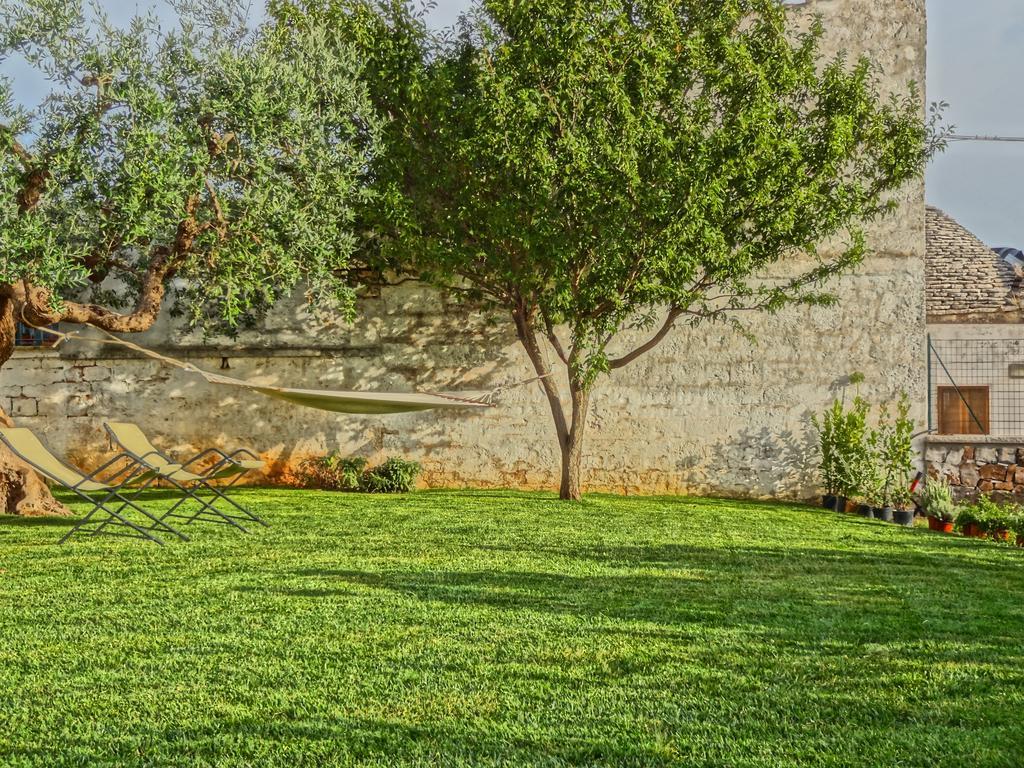 Trulli-Eu Guesthouse Αλμπερομπέλο Δωμάτιο φωτογραφία