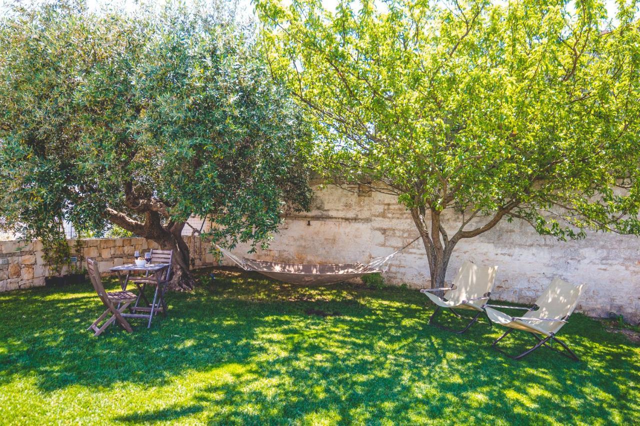 Trulli-Eu Guesthouse Αλμπερομπέλο Εξωτερικό φωτογραφία